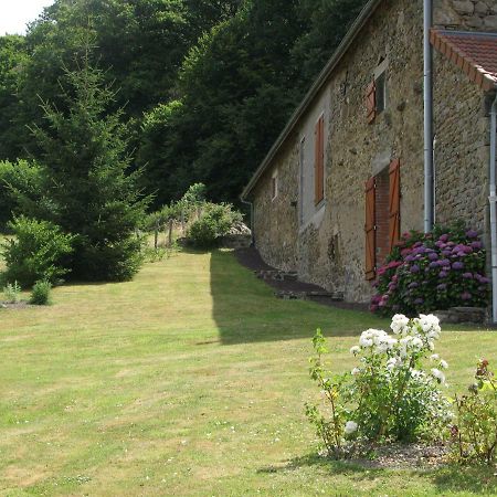 Bed and Breakfast Le Peyroux à Teilhet  Extérieur photo